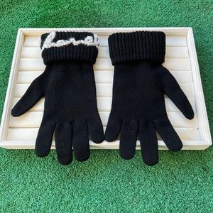 Chanel cashmere gloves